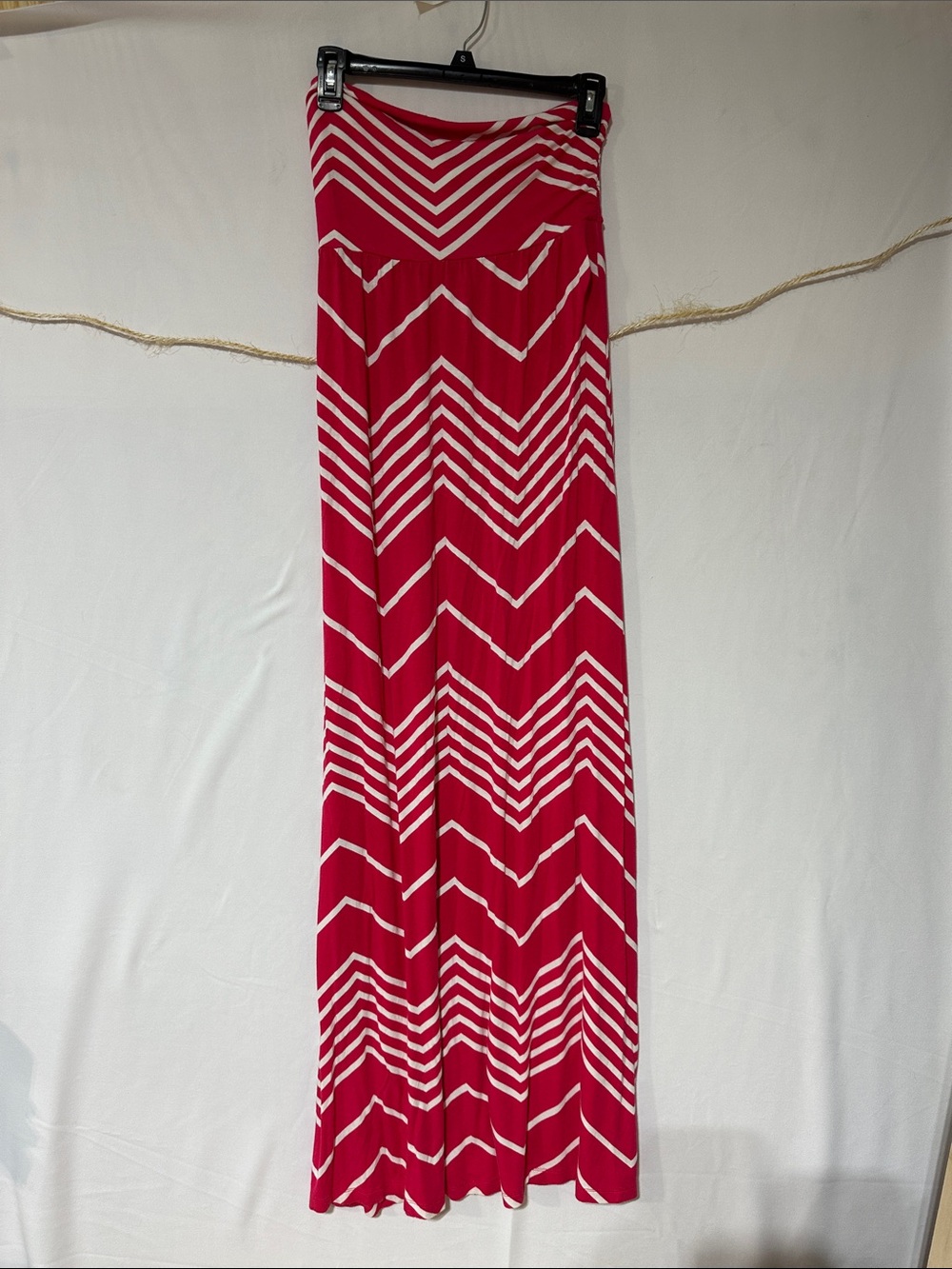 Design History Red and White Chevron Maxi Strapless Dress 0102